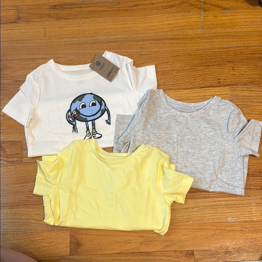 Amazon White and Gray Short Sleeve Tees